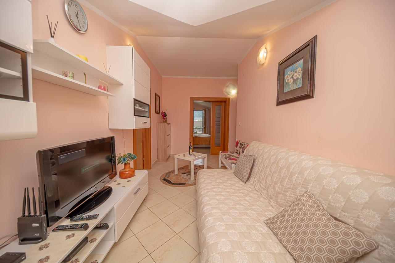 Apartamento Fairytale 1 And 2 Budva Exterior foto