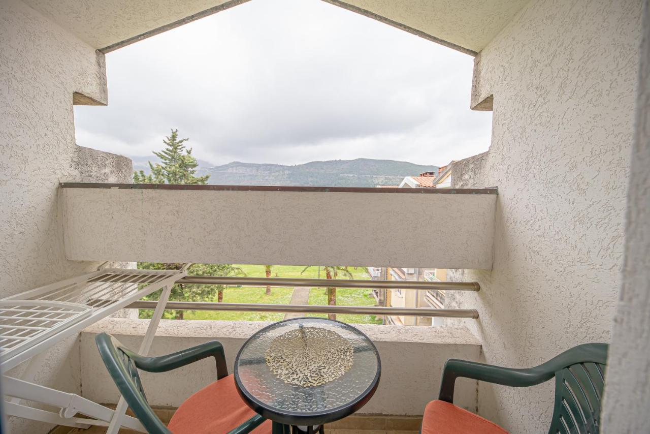 Apartamento Fairytale 1 And 2 Budva Exterior foto