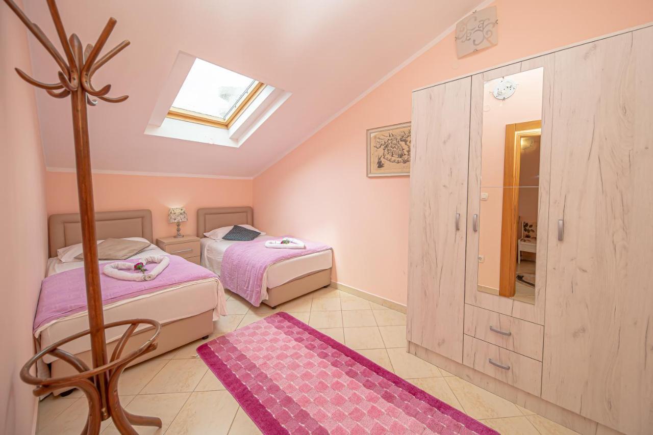 Apartamento Fairytale 1 And 2 Budva Exterior foto