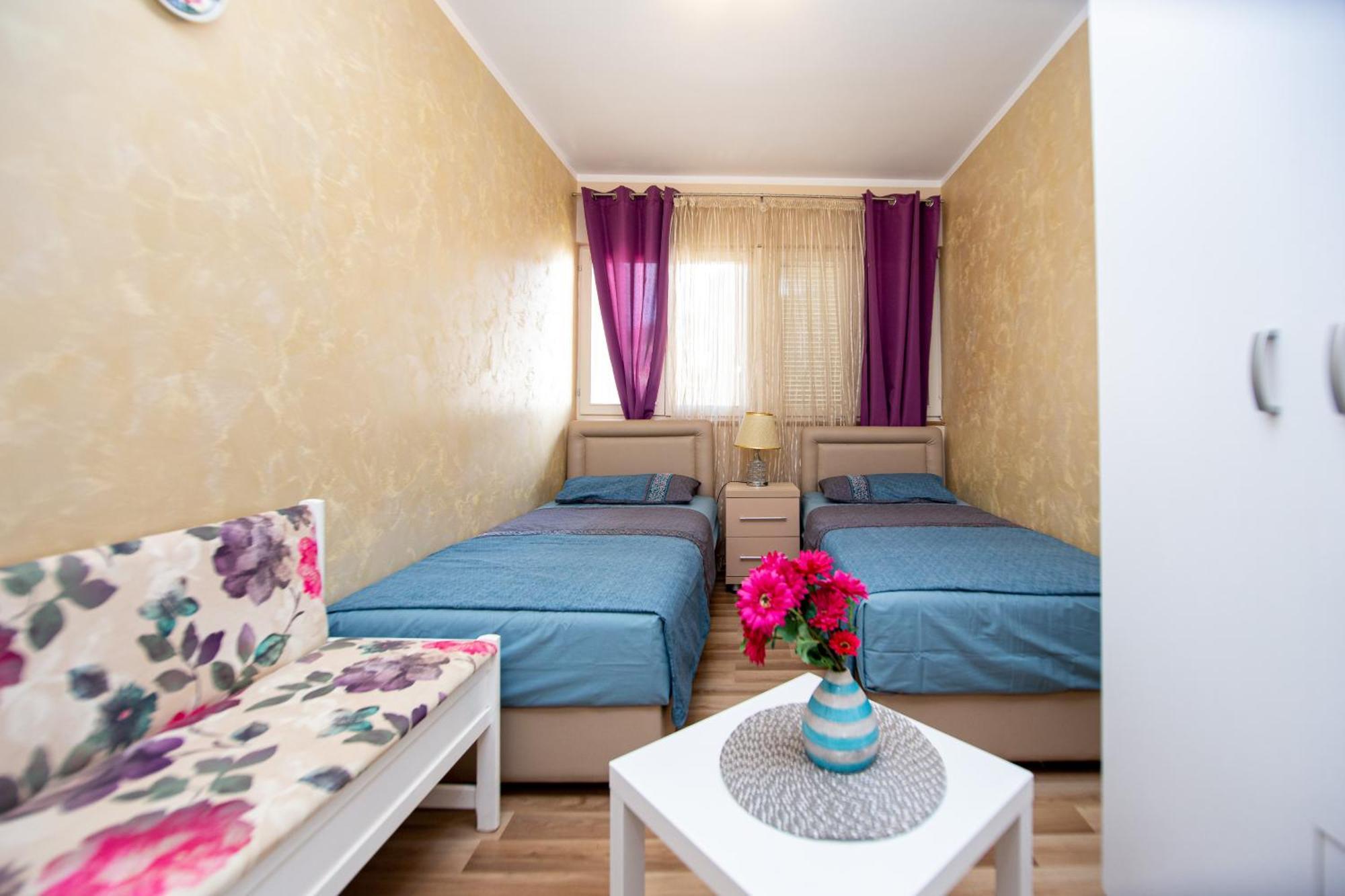 Apartamento Fairytale 1 And 2 Budva Exterior foto